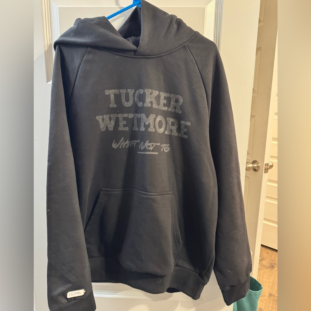 Tucker Wetmore 2025 Nashville album release hoodie. Brand new XL